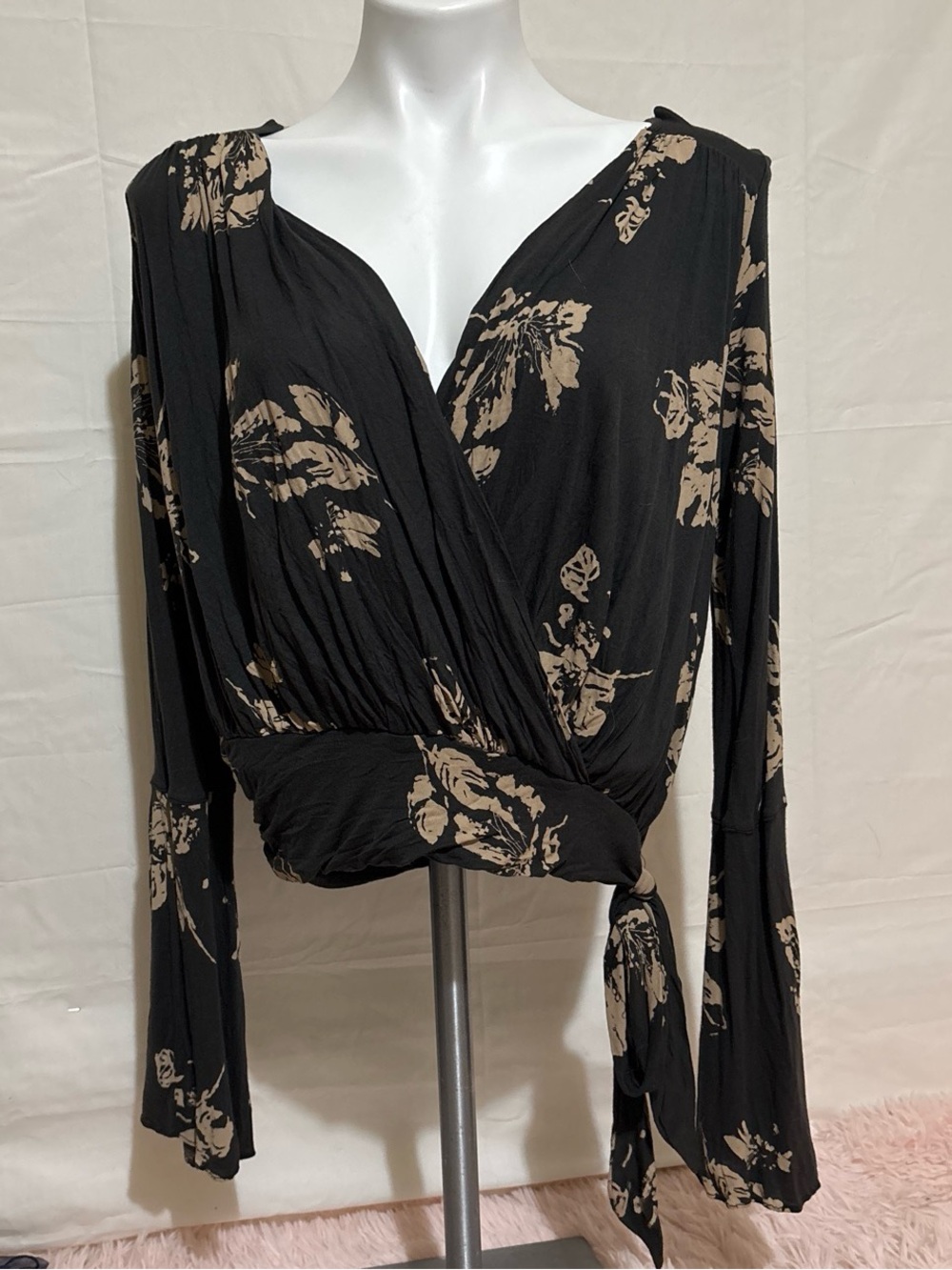 Free people floral blouse size small